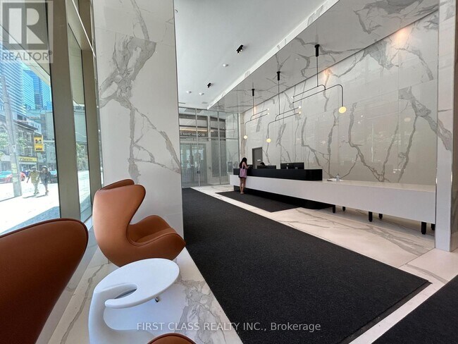 Photo du bâtiment - 88 Queen St E