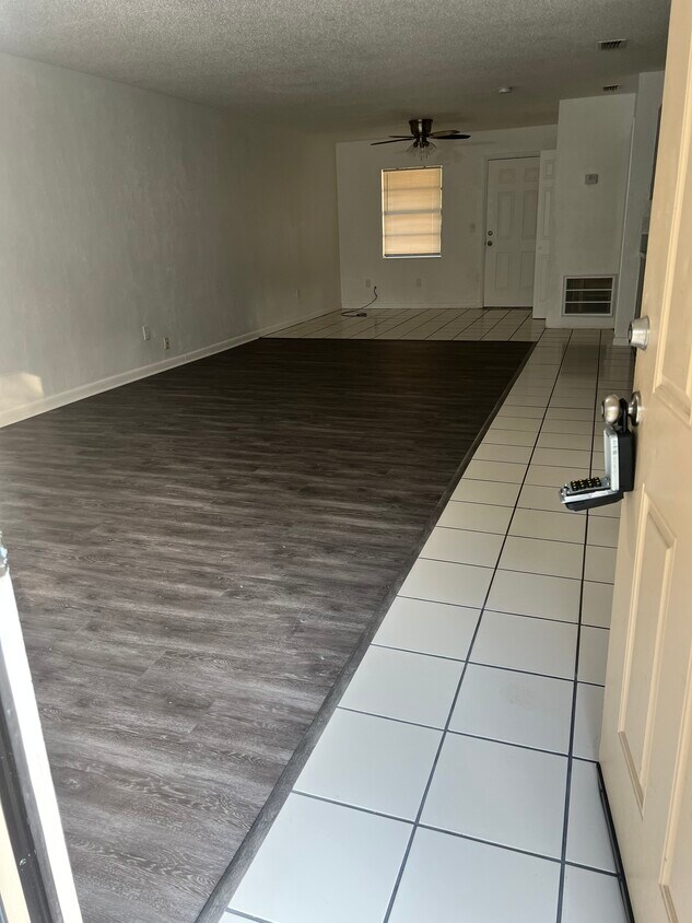 Foto principal - 1583 Sunset Ln