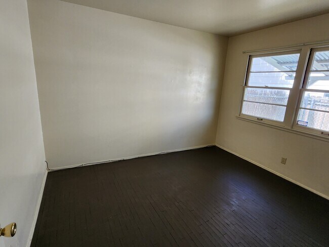 Building Photo - 5710 Traffic Way