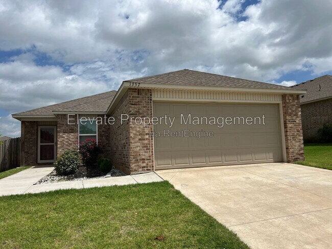 Foto del edificio - 1357 Dustin Dr
