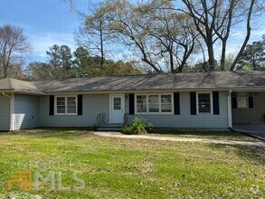 Building Photo - 4420 Klondike Rd