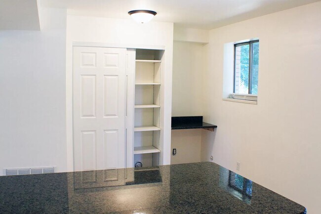 Foto del edificio - 592 N 300 W