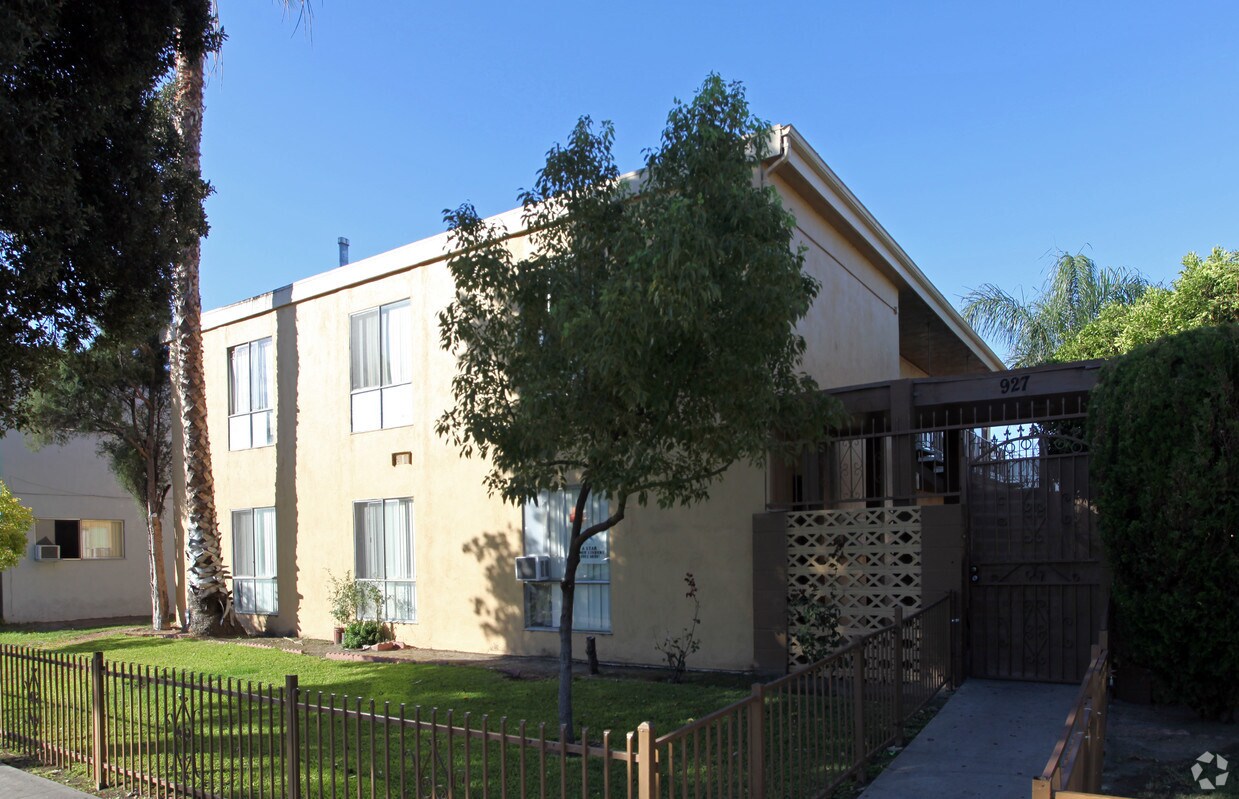 Primary Photo - 927 S Citron St