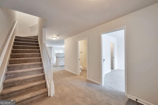 Foto del edificio - 6338 Hickory Ln Cir