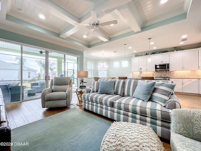 Foto del edificio - 329 Margaritaville Ave