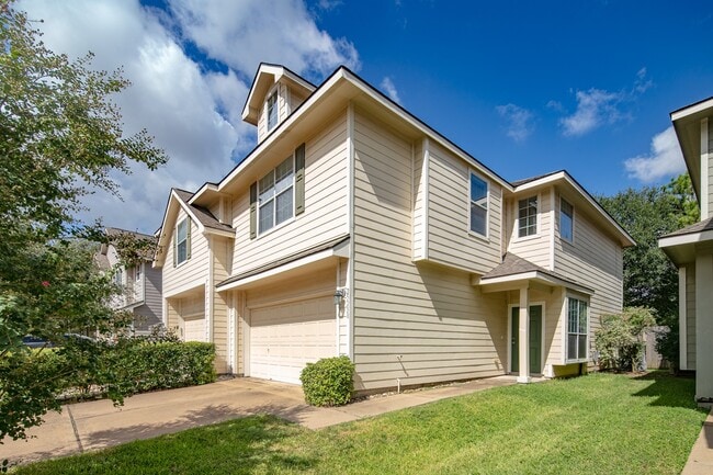 Building Photo - 25238 Finchgrove Ln
