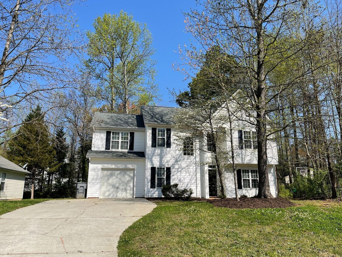 Foto principal - 6610 Cedar Cliff Dr