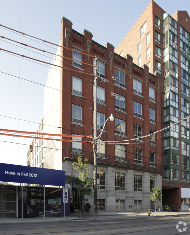 Primary Photo - Gotham Lofts