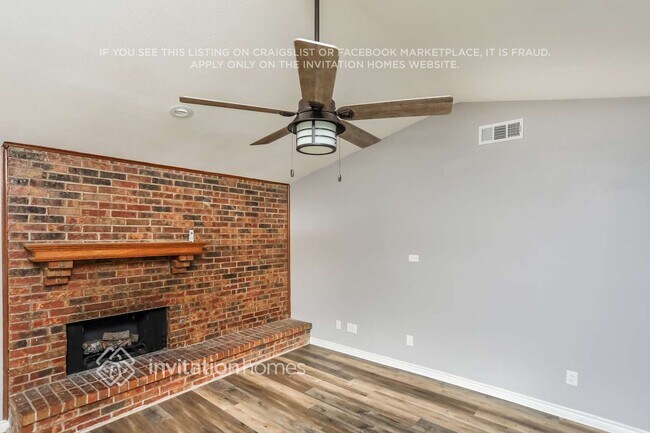 Foto del edificio - 4913 Cliffwood Dr