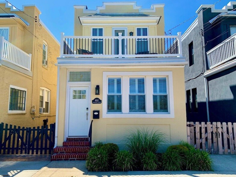 Primary Photo - 6512 Winchester Ave