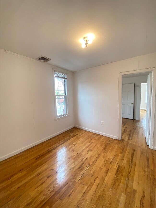 Foto del edificio - 1040 Willow Ave