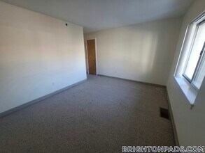 Building Photo - 148 N Beacon St
