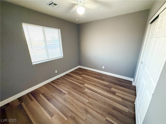 Foto del edificio - 452 Comstock Ave