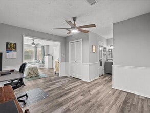 Building Photo - 11322 Sagewillow Ln