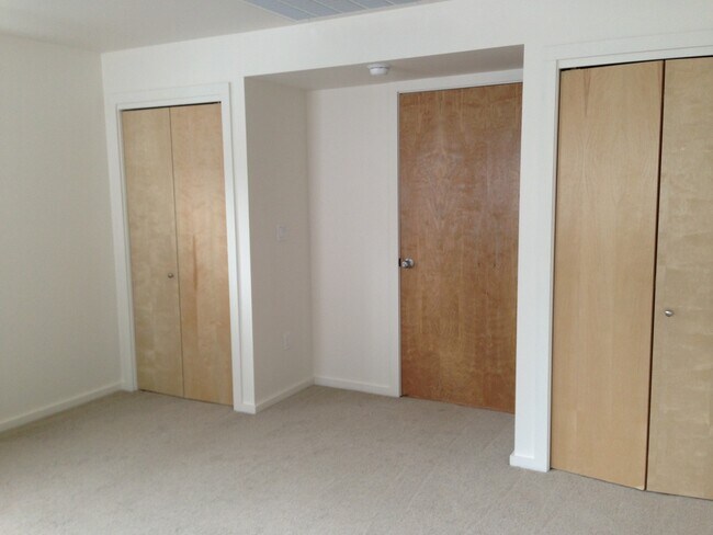 Foto del edificio - 1738 Main St