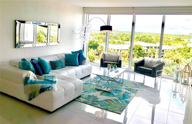 Foto del edificio - 10275 Collins Ave
