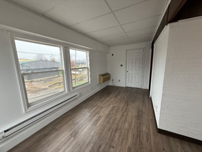 Building Photo - 1330 I St