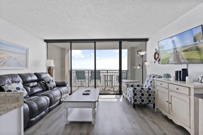 Building Photo - 5523 N Ocean Blvd