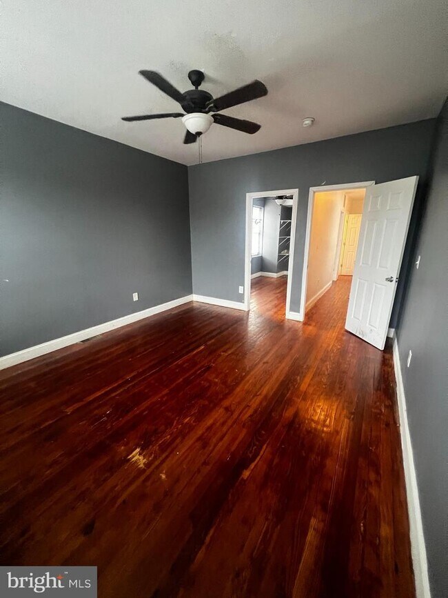 Foto del edificio - 800 N Milton Ave
