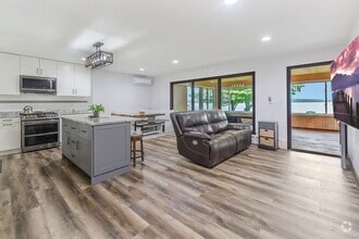 Building Photo - 9835 Bonnie Glen Pkwy