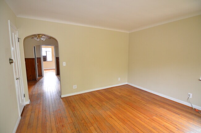 Foto del edificio - 7204 Reading Rd