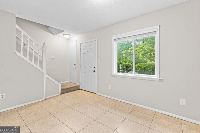 Building Photo - 6349 Holcomb Way