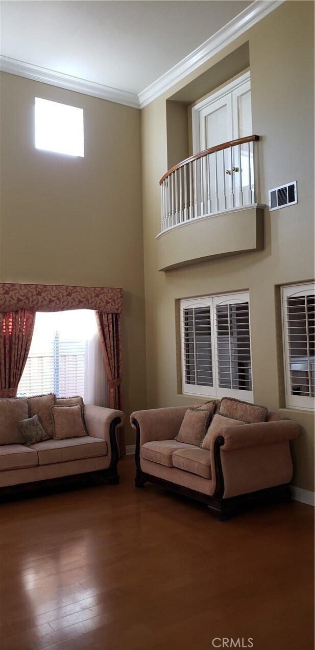 Foto del edificio - 8820 E Crestview Ln