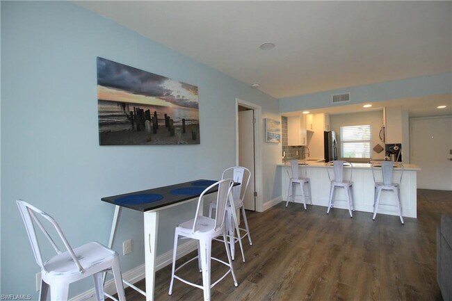 Foto del edificio - 1666 Osprey Ave