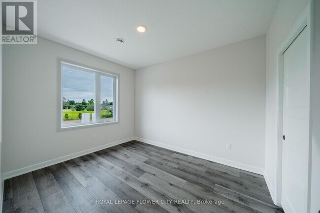 Photo du bâtiment - 440-440 Wellington St E