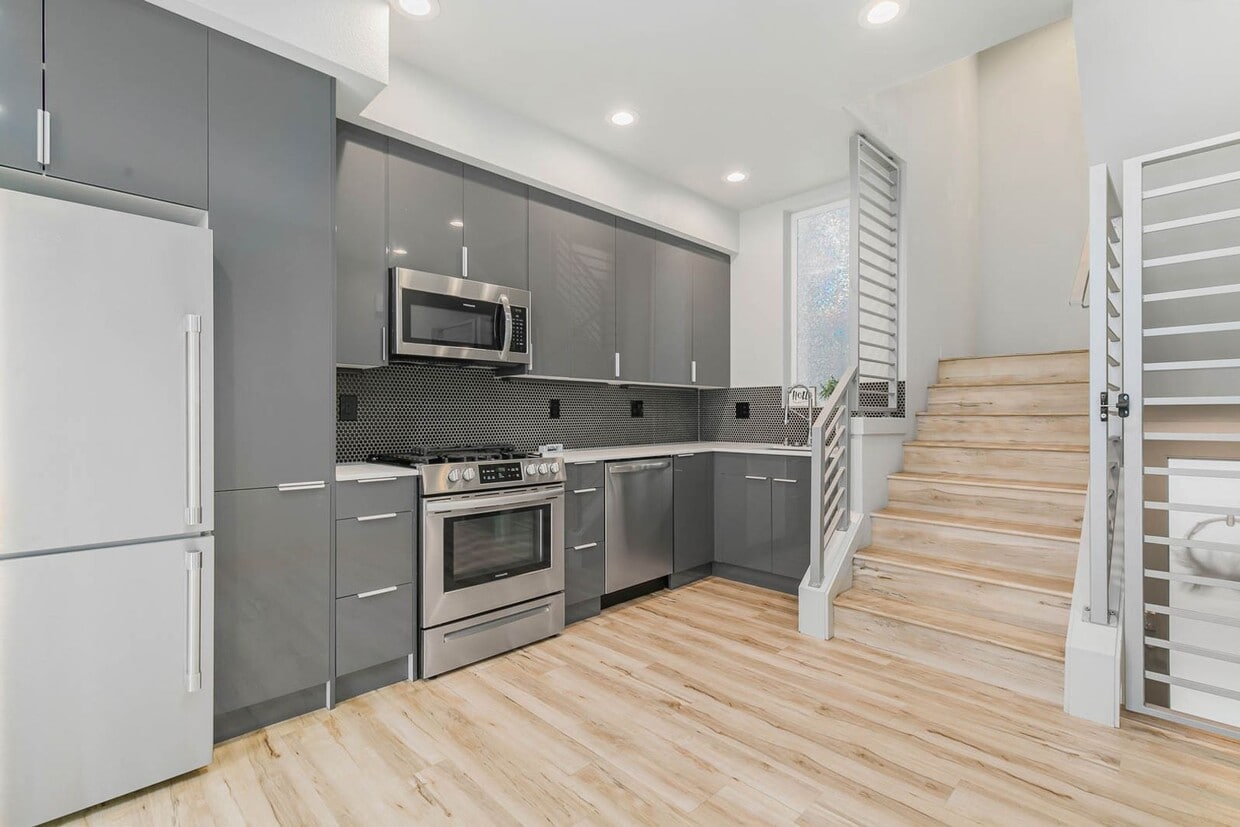 Photo - 3078 SW Avalon Way-Unit F