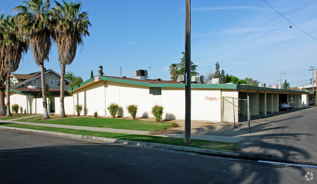 Building Photo - Park-Poplar Apartments