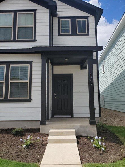 Building Photo - 1717 Fountain Bridge Dr