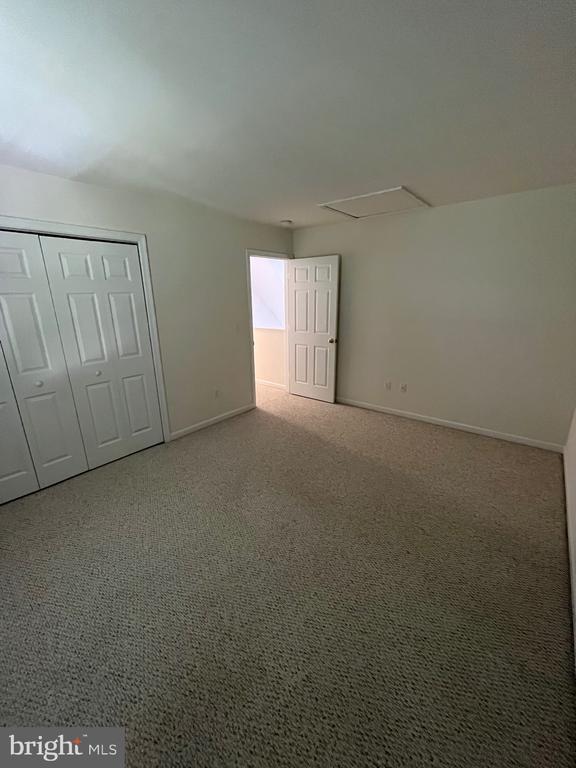 Foto del edificio - 921 S Talbot St