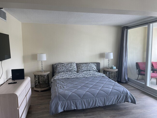 Foto del edificio - 2730 S Ocean Blvd