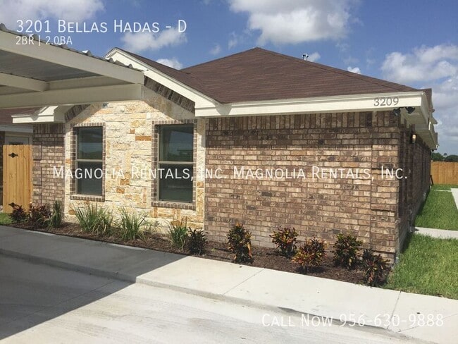 Building Photo - 3201 Bellas Hadas St