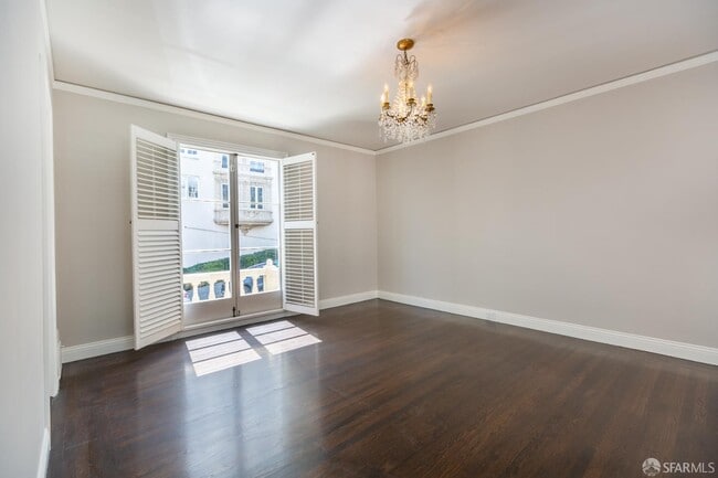 Building Photo - 874 Green St