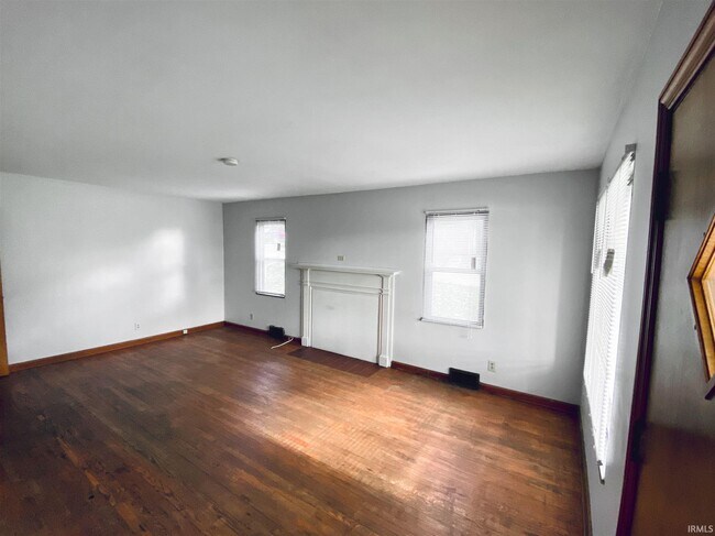 Building Photo - 129 S Union St