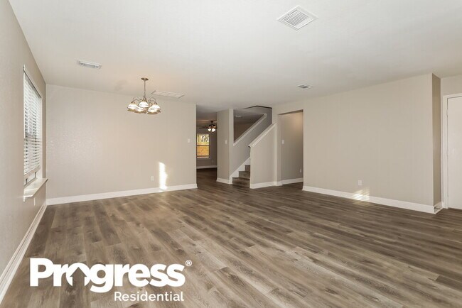 Foto del edificio - 15318 Hensen Creek Dr