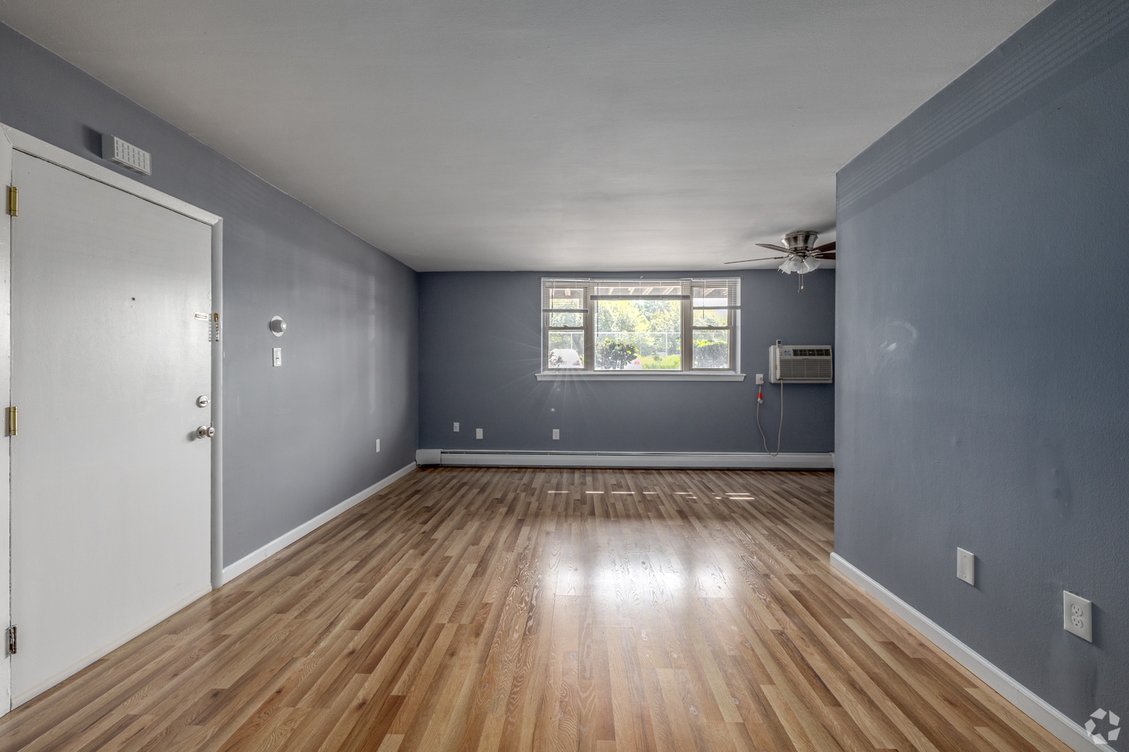 Ravenscroft Apartments photo 2