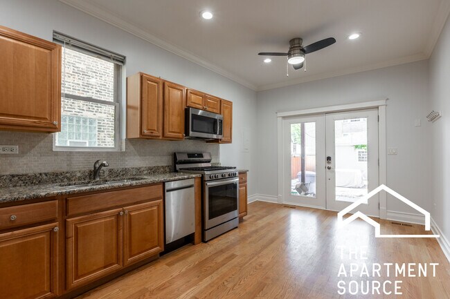 Foto del edificio - 3703 W Belmont Ave