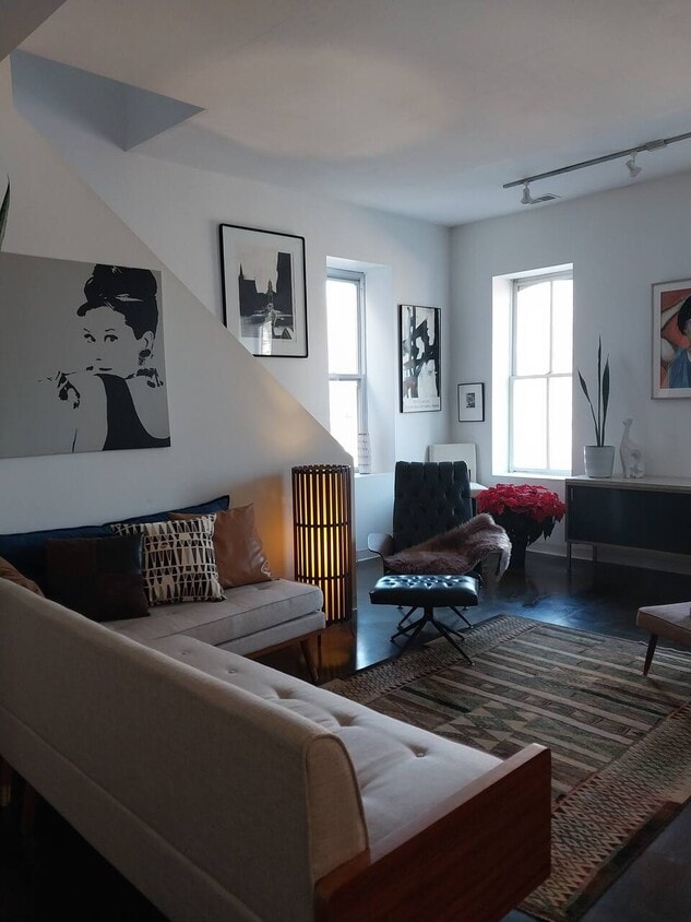 Primary Photo - 2218 Wyoming St