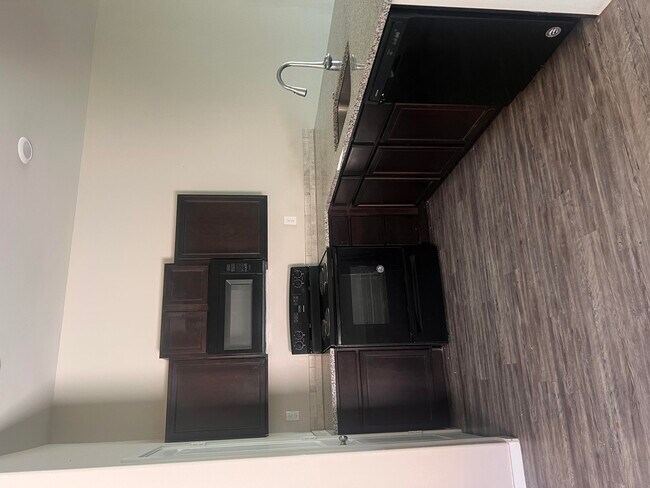 Foto del edificio - 1637 133rd St