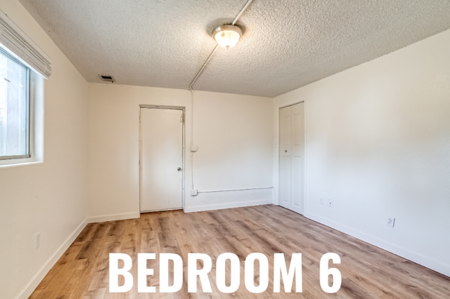 Foto del edificio - 9341 Hoffman Way