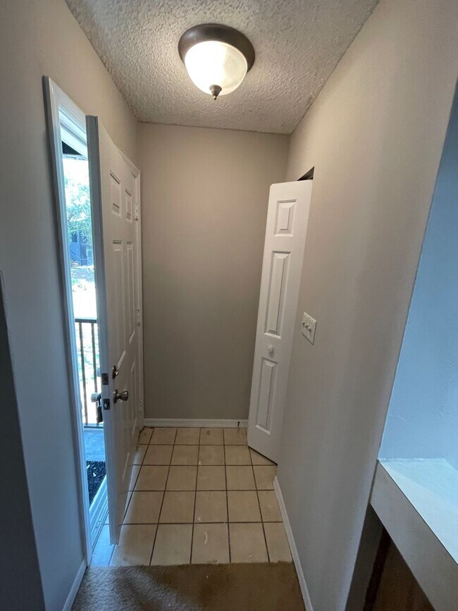 Building Photo - Spacious 1BDRM Altamonte Springs Condo