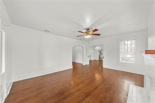 Foto del edificio - 4615 Gaston Ave