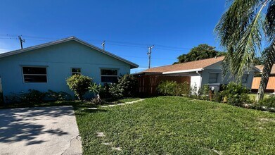 Building Photo - 4915 Weymouth St