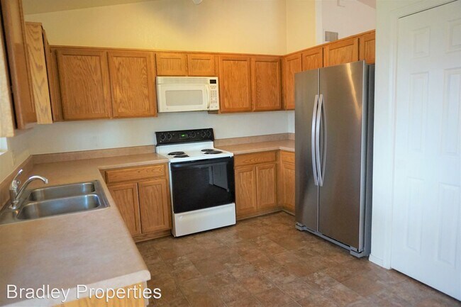 Building Photo - 3 br, 2 bath House - 3546 Plaza de Lanza