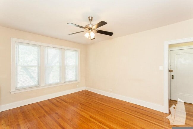 Building Photo - 1921 W Winona-GDN