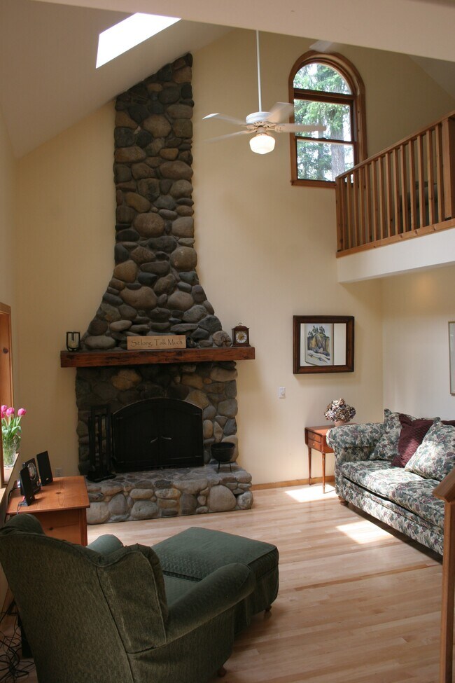 Foto del edificio - 10410 98th St