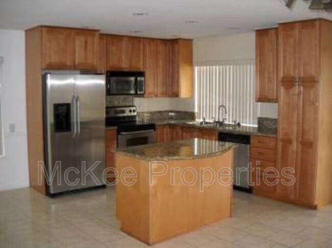 Building Photo - 5895 Alta Vista Ave